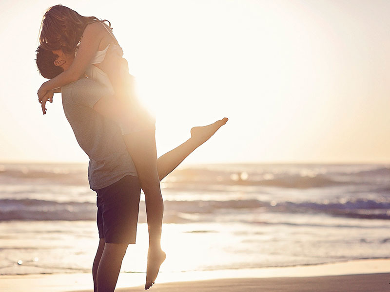 Kissing tips on how to lock lips right.