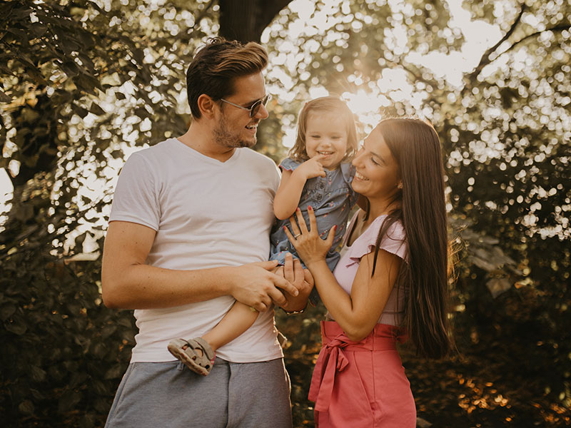 A woman dating with kids, introducing her daughter to her boyfriend.