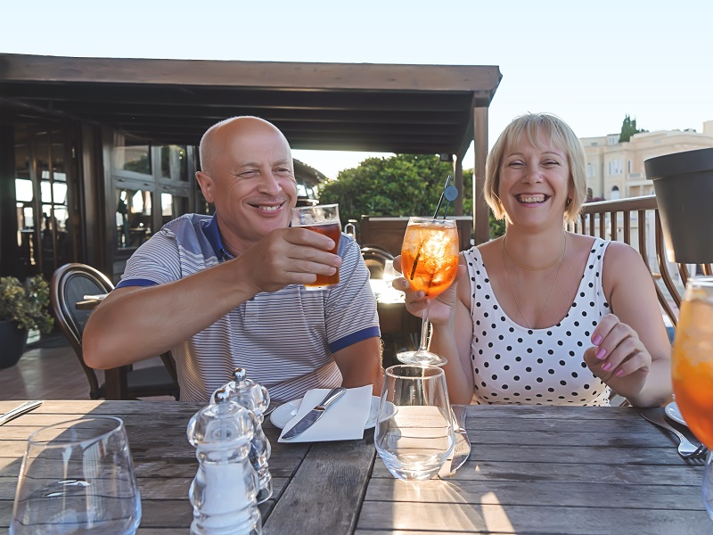 The power of dating at 40, highlighting the benefits and experiences of midlife dating on Zoosk.